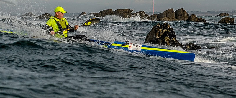 Oscar in the Nelo 560